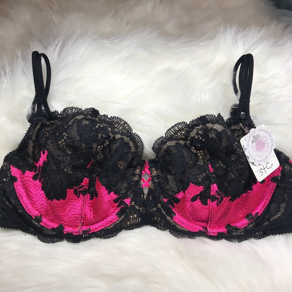 💖Victoria’s Secret 34C Unlined Demi in Lace Gorg!